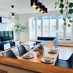 Stariva - Terrasse Ueber - Kaffeemachine - Netflix - Brettspiele Lejlighed