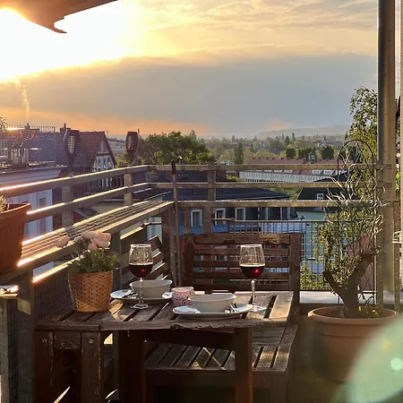 Stariva - Terrasse Ueber - Kaffeemachine - Netflix - Brettspiele Apartment